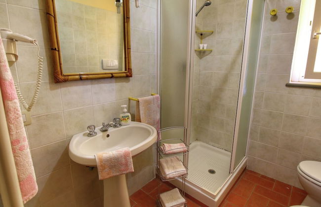 Belvilla by OYO Villa Lucignano - Photo 12