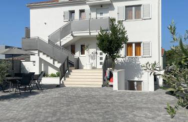 Valkane Beach Apartments - Photo 1