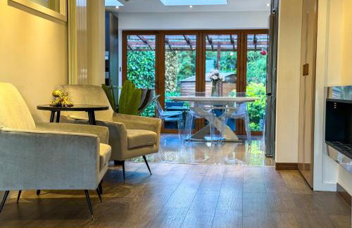 Luxurious 3Bed House with Spa Bath & Garden - Foto 50