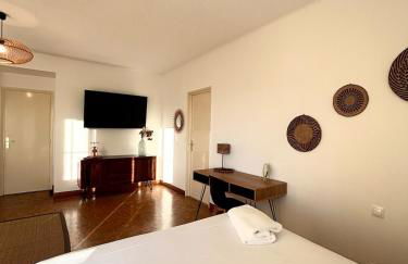 NICE, Exceptional Sea View, Top Floor, Parking - Photo 11