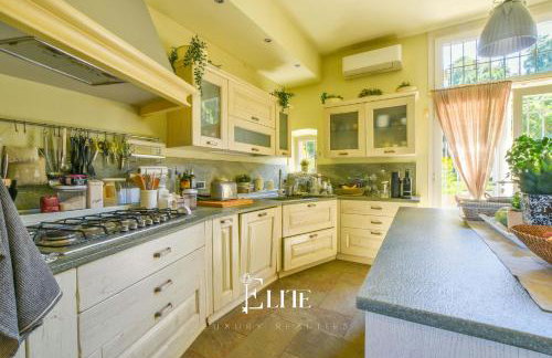 Villa Donna Franca - Photo 10