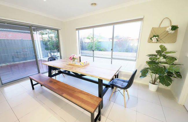 Designer Decor Home 8Bed WilliamsLanding - Photo 14