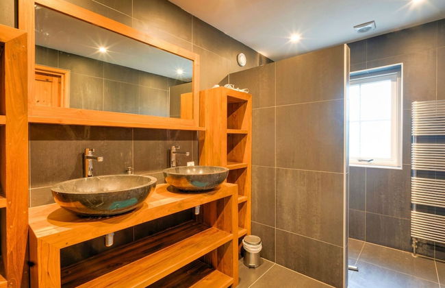 Spacious Farmhouse With Sauna, Hottub - Foto 19