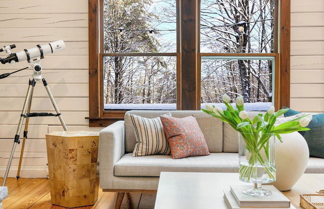 Half Moon by Avantstay 4BR Cabin w/ Large Deck & Yard w/ Patio & Outdoor Dining - Foto 11