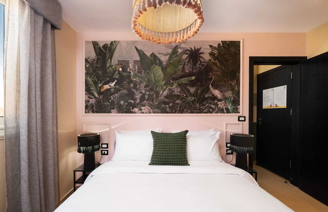 Xuru Stays I Jacuzzi Studios @ The Pyramids - Foto 34