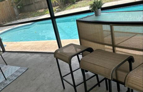 Whole House+Renovated+Pool+Lanai+BBQ+Close to All - Foto 29