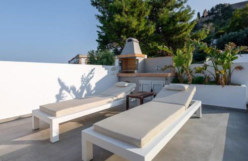 Lindos Shore Summer House with Jacuzzi and sea view !!! - Photo 17