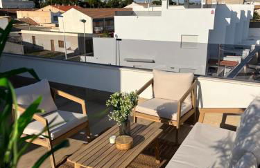 Modern home with private pool & close to the beach - Foto 9