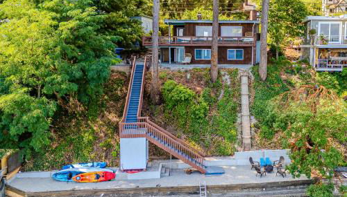 Waterfront Vashon Island Home, Beach Access and View - Foto 1