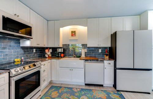 Boat Dock and Patio Canal-Front St James City Home! - Foto 9