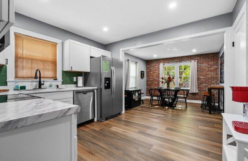 The Lucky Horseshoe 4BR Derby Side Retreat - Foto 5