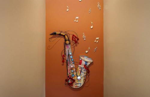 Chic Oasis 2 miles from DT - Pool table - B-Dashy - Foto 18