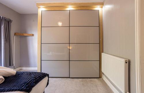 Newly Refurbed 5 Bed House for Contractors, Families & Relocation- Cosely Wolverhampton - Foto 19