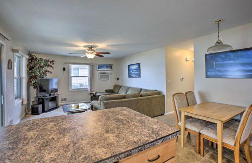 Peaceful Lakefront Houghton Lake Property with Patio - Foto 9