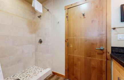 Solstice 11 Amazing Location on Golf Course, Heated Garage, Private Washer Dryer condo - Photo 23