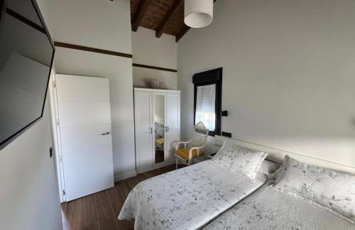 APARTAMENTOS LOS MANZANOS - Photo 7