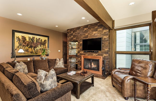 Durant Condominiums by Frias - Foto 53