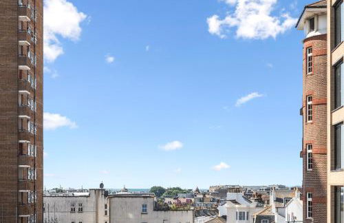 Luxury Apartment - Balcony - Prime Location - Sleeps 5 - Foto 9