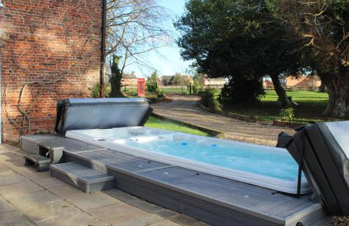 Molland Manor House Self catering (10 bedrooms 9 bathrooms) - Foto 3