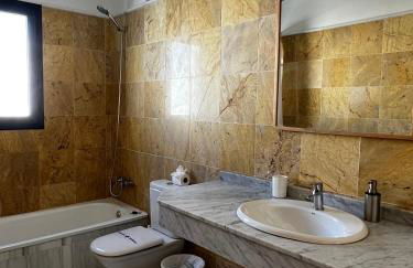 Lovely Adas Home - Photo 19