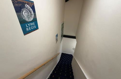 Drake's Loft - Central Lyme Regis - Photo 9