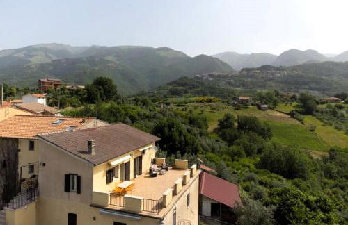 TERRAZZA PANORMICA PICINISCO, 3 CAMERE, 2 BAGNI CASA VACANZE COLLEPOSTA uno - Foto 1