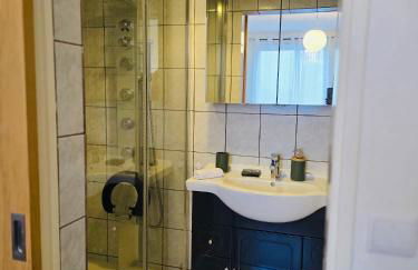 Le Cocon Bright Large TV Free parking - Photo 6