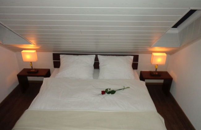 Exclusive Apartment - Rees - Photo 1