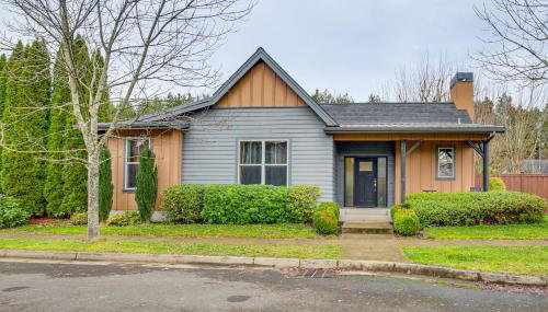 Walk to Autzen Stadium, 3 Mi to UO! Home with Patio - Foto 4