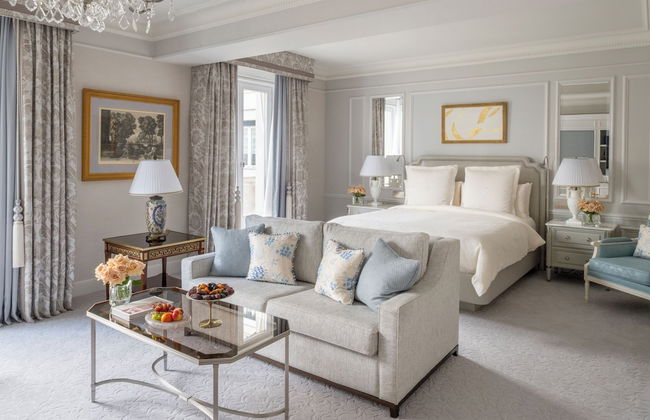 Four Seasons Hotel George V - Photo 28