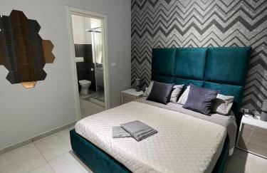 SKY HOUSE LUXURY - Photo 24