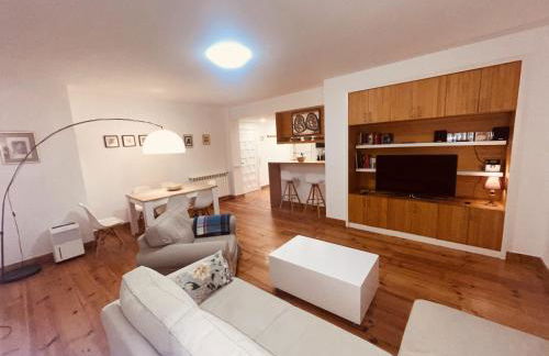 En pleno centro del casco histórico de Hondarribia - Foto 1