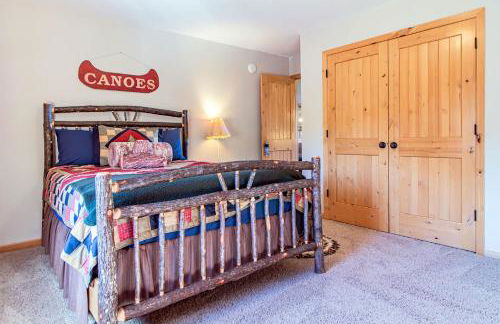 Spacious Leech Lake Home on 2 Private Acres, 200' of lake shore 15 Minutes to Walker with boat lift, dock, swimming, fire pit - Foto 80