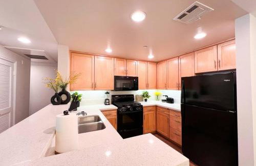 Cozy Apartment in Heart of Encino 104 - Foto 17