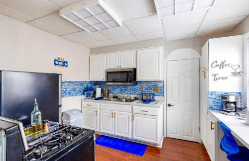 The Sapphire Haven - Your Old Brooklyn Oasis Awaits Families, Couples, Business Travelers Near Downtown With Parking, 300 MB WiFi & Self Check-In - Foto 33