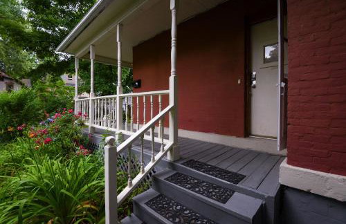 Fully Remodeled, Charming Victorian Home - Foto 2