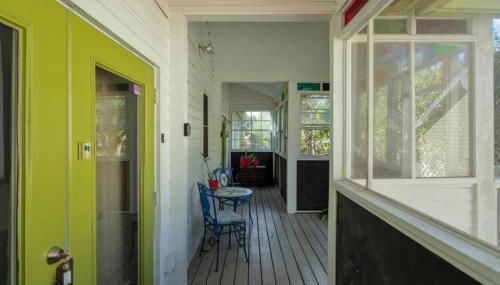 Amazing 2br 2ba with Loft C - Photo 3