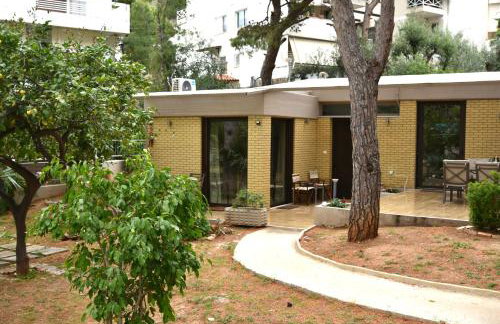 Amazing Garden House - Photo 3