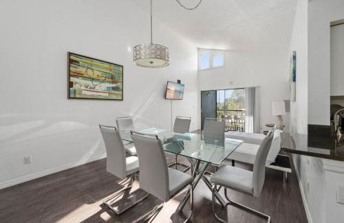 Cozy Apt with Pool, Hot Tub, Golf, Near Downtown - Foto 19