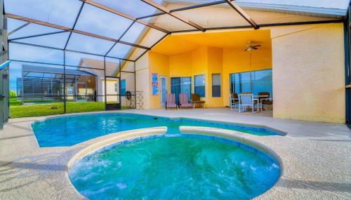 Comfortable Pool Home with Spa & Games Room Close to Disney - Foto 2