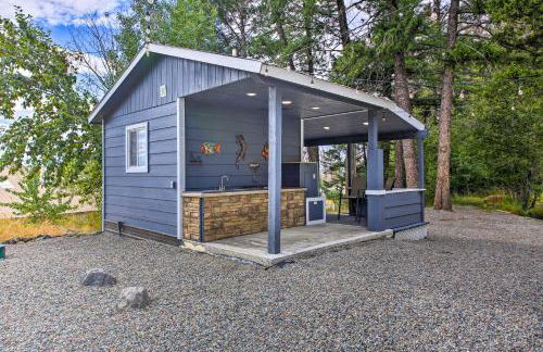 Eureka Tiny Home with Hot Tub and Community Beach! - Foto 24