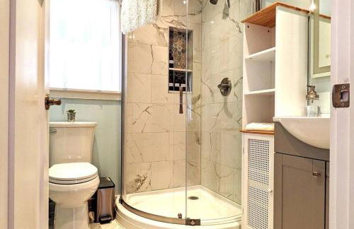 Walkable Elmwood Cottage, No Chores 2Bath 2BR 1Car - Foto 10