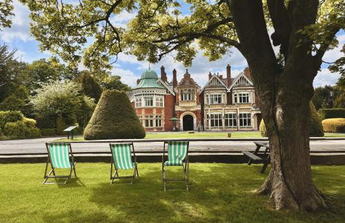 Modern Bletchley home with stylish decor - Foto 17