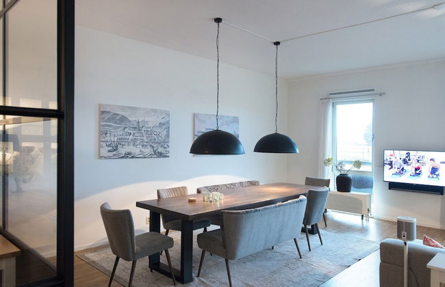 Appealing Apartment in Den Haag With Balcony, Terrace - Photo 57