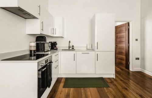 Elegant Kensington Apartment AC - Foto 9
