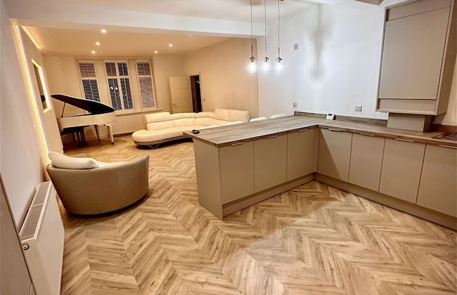 Remarkable 2-bed Apartment in Sunderland - Photo 5