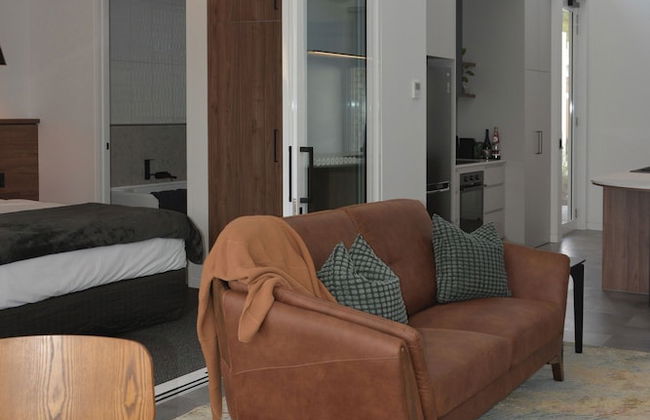 Clare Hillside Apartments - Photo 19