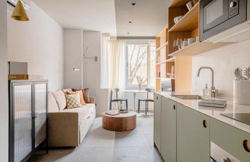 Maravilloso piso cerca al parque del Retiro - Foto 9