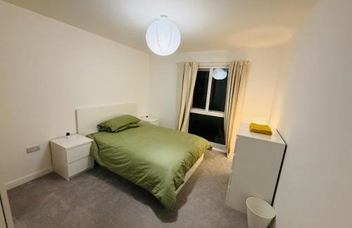 Brand New Modern 2 bedroom Flat Near City Centre - Foto 5