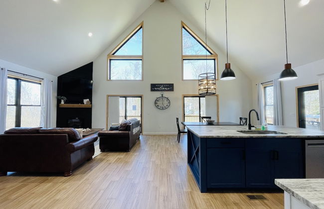 Amazing Lake House With Beach Access 4 Bedroom Home by RedAwning - Foto 17